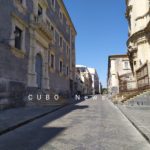 Via Corciferi deserta ad aprile
