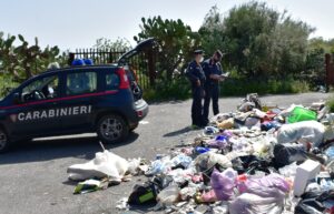 Abbandoni di rifiuti: elevate sanzioni per oltre 12.000 Euro