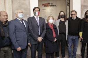 Andy Warhol e Banksy in mostra al palazzo della Cultura